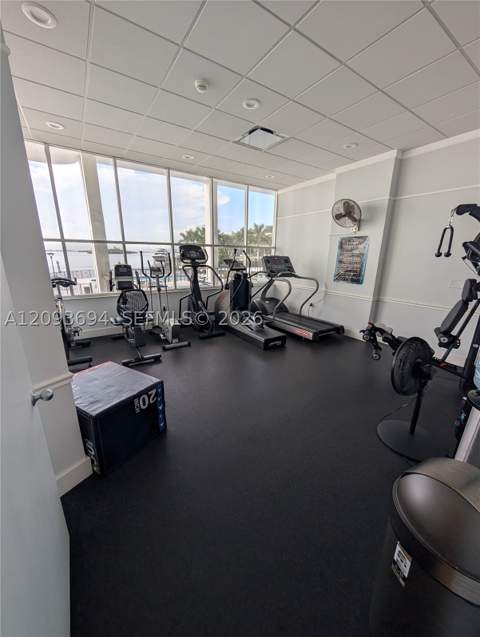 11930 N Bayshore Dr 502, North Miami FL - photo 23 of 44