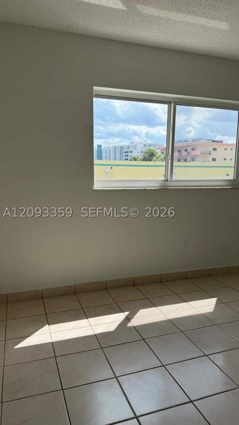 6965 Harding Ave 305, Miami Beach FL - photo 19 of 38