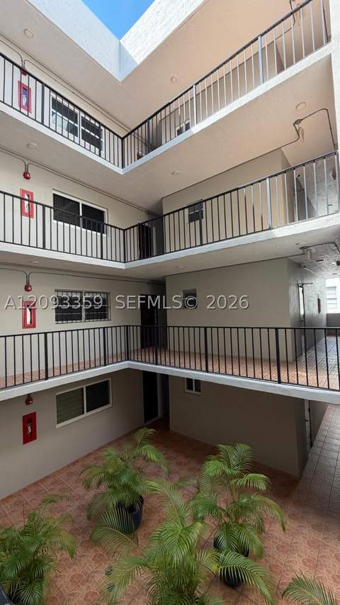 6965 Harding Ave 305, Miami Beach FL - photo 7 of 38