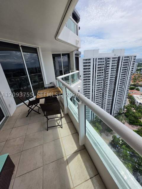 21205 Yacht Club Dr 3105, Aventura FL - photo 13 of 56