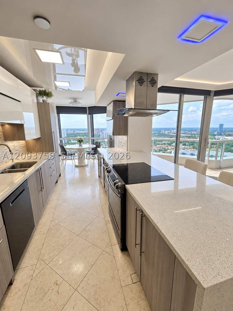 3 bedroom Condominium at 21205 Yacht Club Dr 3105, North Tower At The Point, Aventura — photo 3
