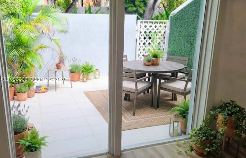 1 bedroom Condominium at 798 Crandon Blvd 55-B, Le Phare Key Biscayne Con, Key Biscayne — photo 1