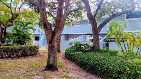798 Crandon Blvd 55-B, Key Biscayne FL - photo 9 of 15