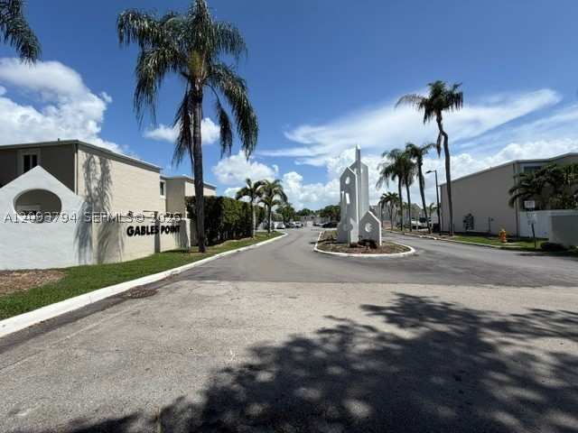 1 bedroom Condominium at 4590 SW 68th Ct Cir 8, Gables Point III Condo, Miami — photo 1