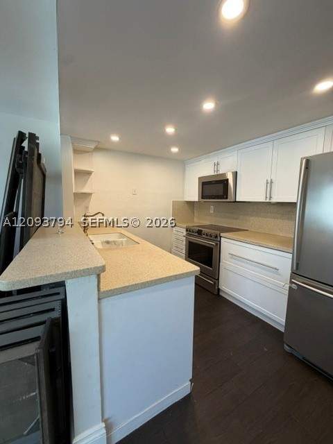 4590 SW 68th Ct Cir 8, Miami FL - photo 20 of 44