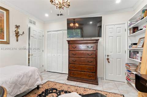 890 NE 168th St, North Miami Beach FL - photo 15 of 32