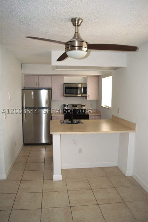 2640 SE 19th Ct 201-D, Homestead FL - photo 8 of 22