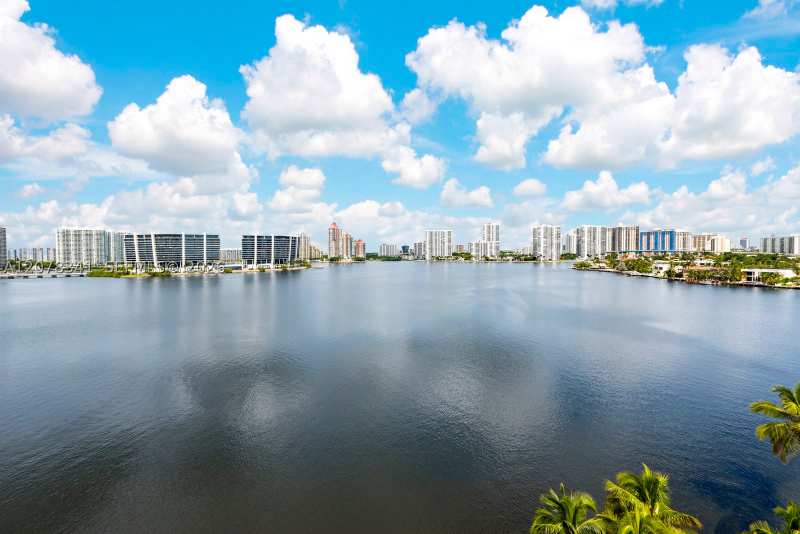2 bedroom Condominium at 18100 N Bay Rd 1009, Marina Bay Club Condo Hot, Sunny Isles Beach — photo 1