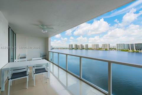 18100 N Bay Rd 1009, Sunny Isles Beach FL - photo 19 of 30