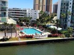 18100 N Bay Rd 1009, Sunny Isles Beach FL - photo 23 of 30