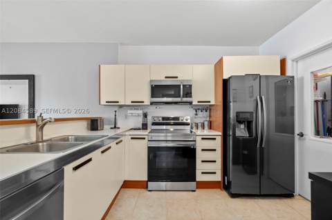 18100 N Bay Rd 308, Sunny Isles Beach FL - photo 12 of 38