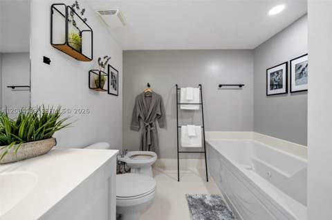 18100 N Bay Rd 308, Sunny Isles Beach FL - photo 18 of 38