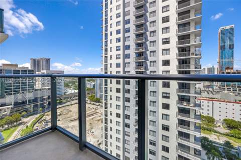 11 NE 6th St 2310, Miami FL - photo 19 of 55