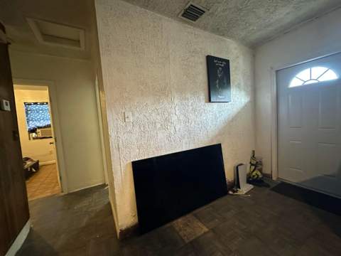 555 Harem Avenue, Opa Locka FL - photo 15 of 22