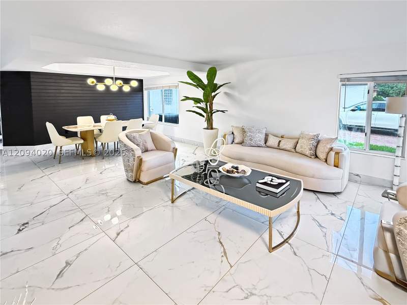 4 bedroom SingleFamilyResidence at 12061 SW 135th Ter, Four Lakes Sec 7, Miami — photo 3