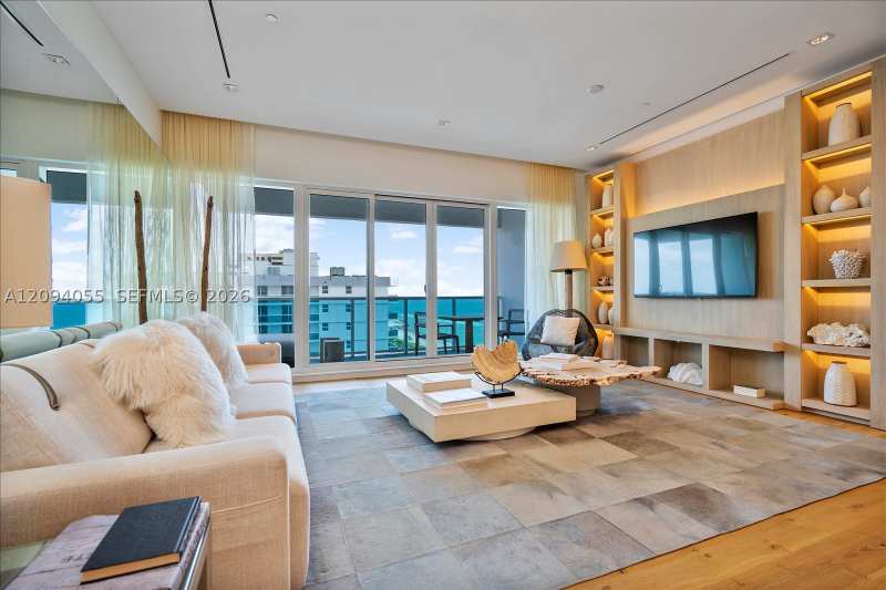 2 bedroom Condominium at 102 24th St Ph-1607, 2399 Collins Avenue, Miami Beach — photo 1
