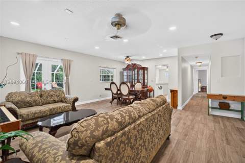 17435 SW 109th Ct, Miami FL - photo 13 of 50