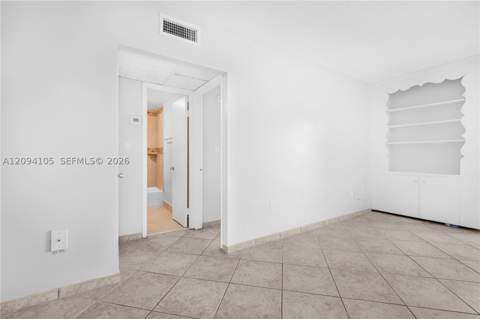 400 Kings Point Dr 1427, Sunny Isles Beach FL - photo 7 of 20