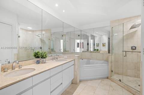 808 Brickell Key Dr 2002, Miami FL - photo 19 of 36