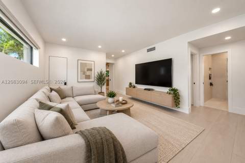 815 NE 91st Ter, Miami Shores FL - photo 15 of 28