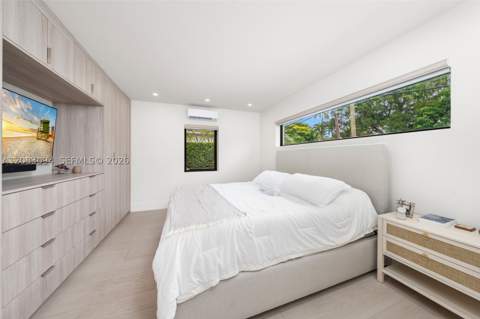 815 NE 91st Ter, Miami Shores FL - photo 9 of 28