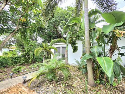 1220 NE 128th St, North Miami FL - photo 11 of 38