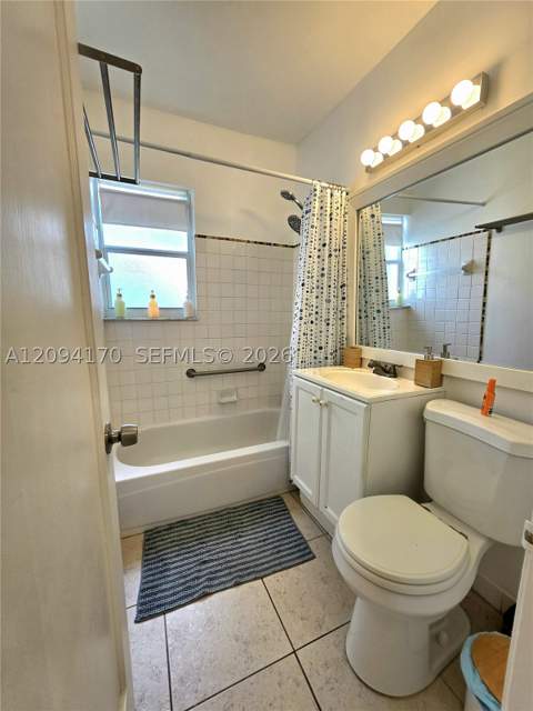 1220 NE 128th St, North Miami FL - photo 8 of 38