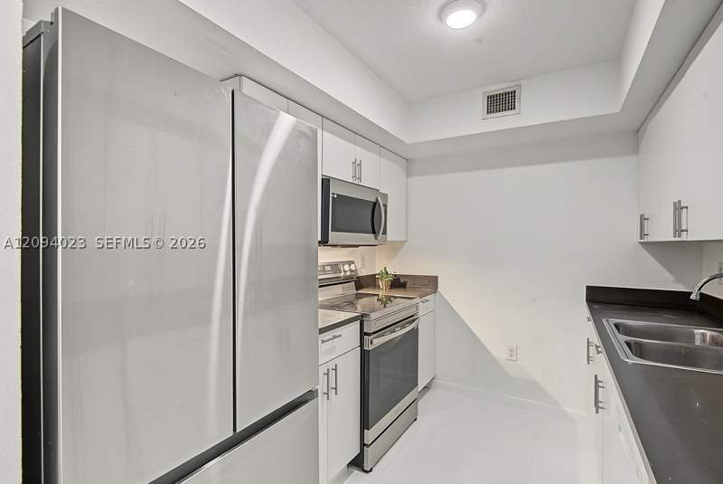 2 bedroom Condominium at 219 NW 12th Ave 807, San Lorenzo Condo, Miami — photo 3