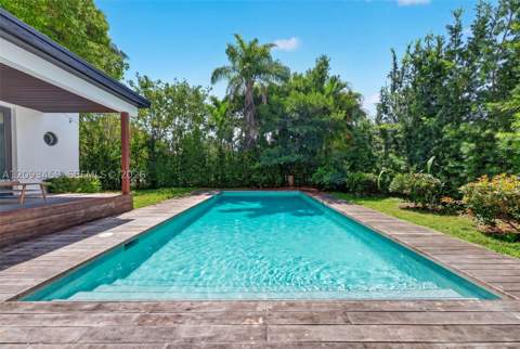 4353 Alton Rd, Miami Beach FL - photo 12 of 36