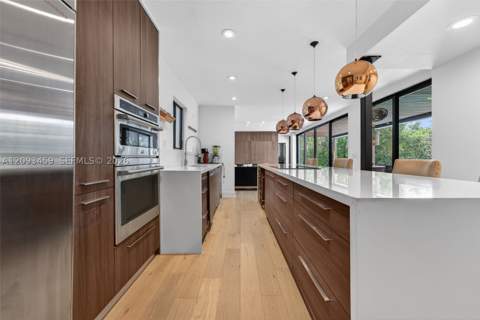 4353 Alton Rd, Miami Beach FL - photo 18 of 36