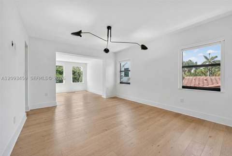 4353 Alton Rd, Miami Beach FL - photo 22 of 36