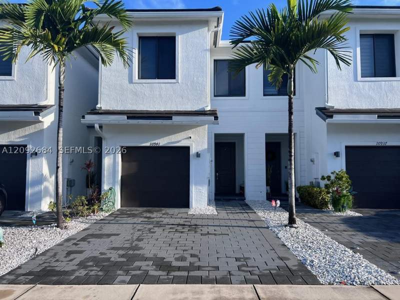 3 bedroom Townhouse at 10941 SW 232nd Ter, Mc Residential, Homestead — photo 2