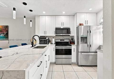 13617 SW 264th Ter, Homestead FL - photo 8 of 30