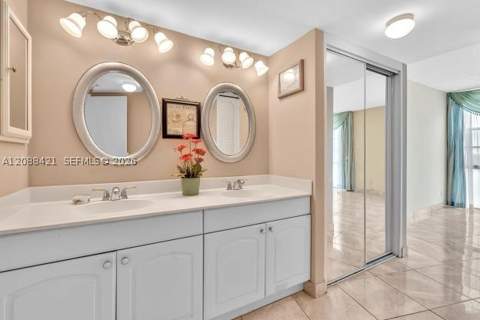 20400 W Country Club Dr 711, Aventura FL - photo 11 of 24