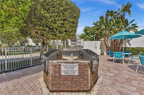20400 W Country Club Dr 711, Aventura FL - photo 20 of 24
