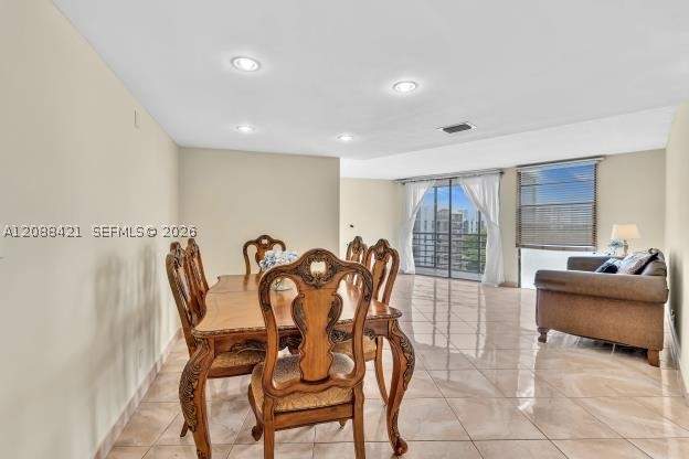 2 bedroom Condominium at 20400 W Country Club Dr 711, Biscaya IV Condo, Aventura — photo 4