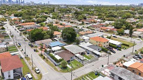 301 SW 36th Ave, Miami FL - photo 8 of 25