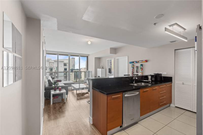 2 bedroom Condominium at 244 Biscayne Blvd 2410, Vizcayne North Condo, Miami — photo 2