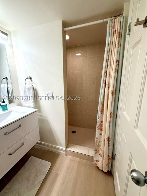 9721 E Bay Harbor Dr 5A, Bay Harbor Islands FL - photo 14 of 36