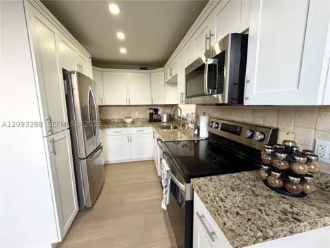 9721 E Bay Harbor Dr 5A, Bay Harbor Islands FL - photo 8 of 36