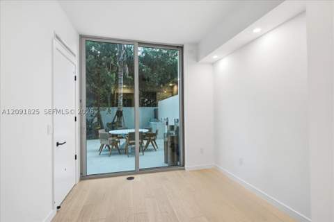 2200 Brickell Ave Gv04, Miami FL - photo 14 of 45