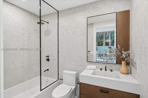2200 Brickell Ave Gv04, Miami FL - photo 17 of 45