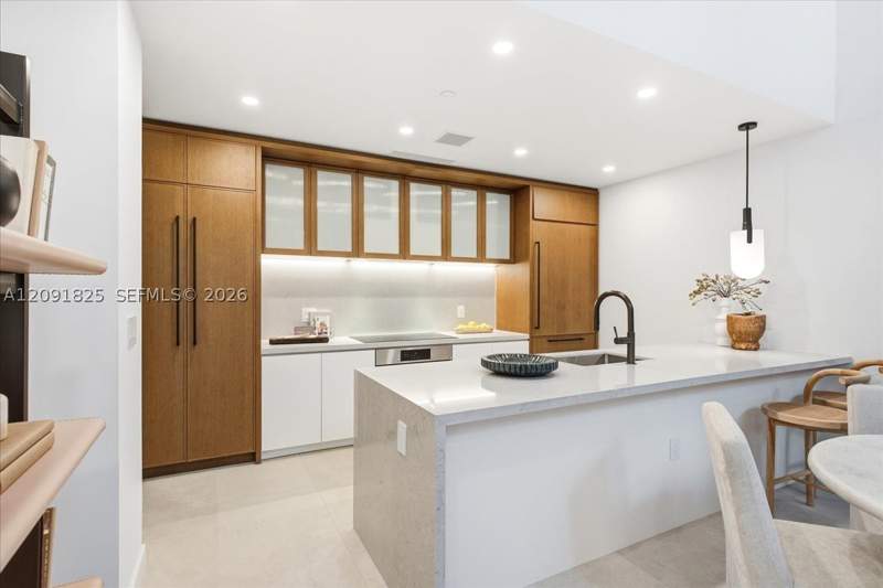 2 bedroom Condominium at 2200 Brickell Ave Gv04, Brickells Flagler, Miami — photo 4
