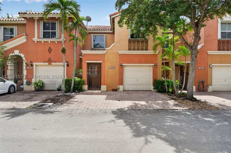 3 bedroom Condominium at 15266 SW 30th Ter, Egret Lakes Estates Sec 2, Miami — photo 1