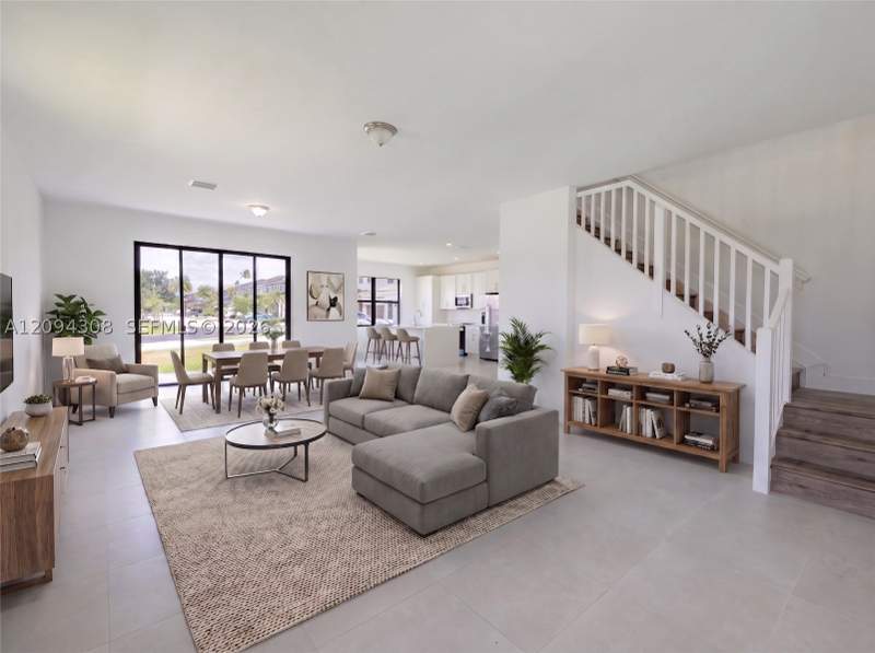 4 bedroom SingleFamilyResidence at 3240 SW 89th Ave, Olympic Heights, Miami — photo 4