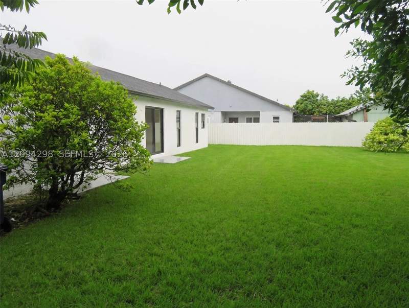 3 bedroom SingleFamilyResidence at 26682 SW 125th Ct, Meadow Wood Manor Sec 3, Homestead — photo 3