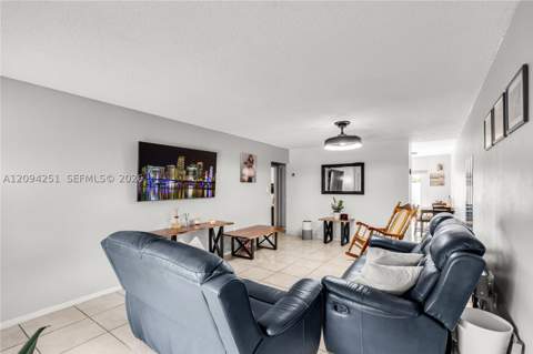 21466 NW 40th Cir Ct, Miami Gardens FL - photo 12 of 26