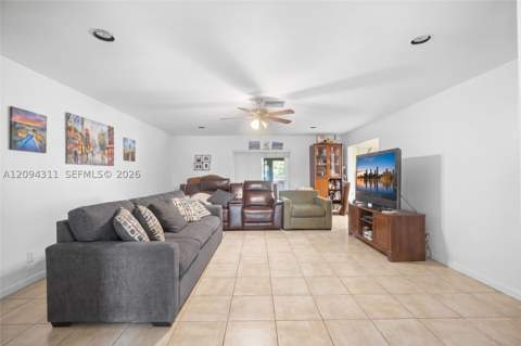 19901 Highland Lakes Blvd, Miami FL - photo 10 of 44