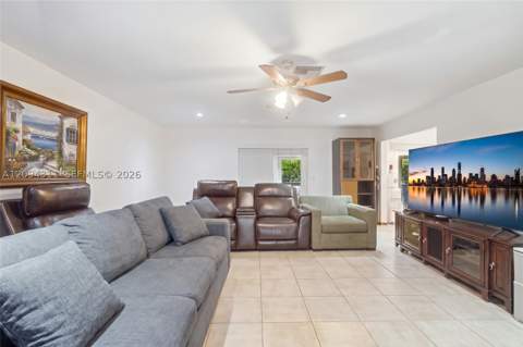 19901 Highland Lakes Blvd, Miami FL - photo 18 of 44
