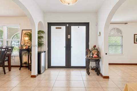 19901 Highland Lakes Blvd, Miami FL - photo 8 of 44